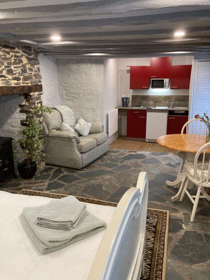 أوكيهامبتن Plymouth Inn المظهر الخارجي الصورة